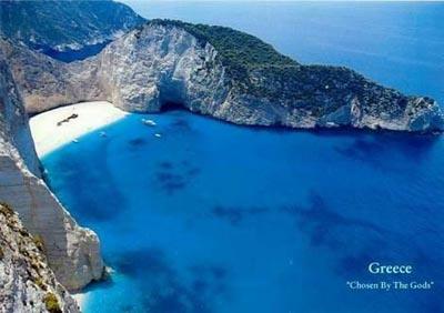 Pulau Unik Berbentuk Buaya Di Greece